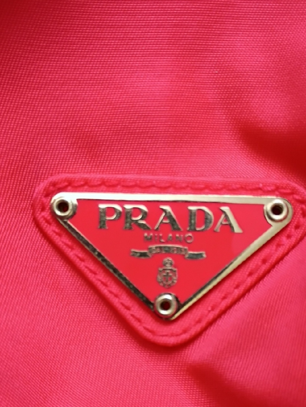 Authentic Vintage Red Prada Tessuto City Tote With Dust Bag and Auth Card. - Picture 12 of 15